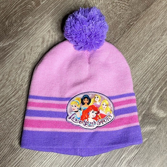 Disney Princesses “Live Your Story” Beanie - Picture 1 of 2